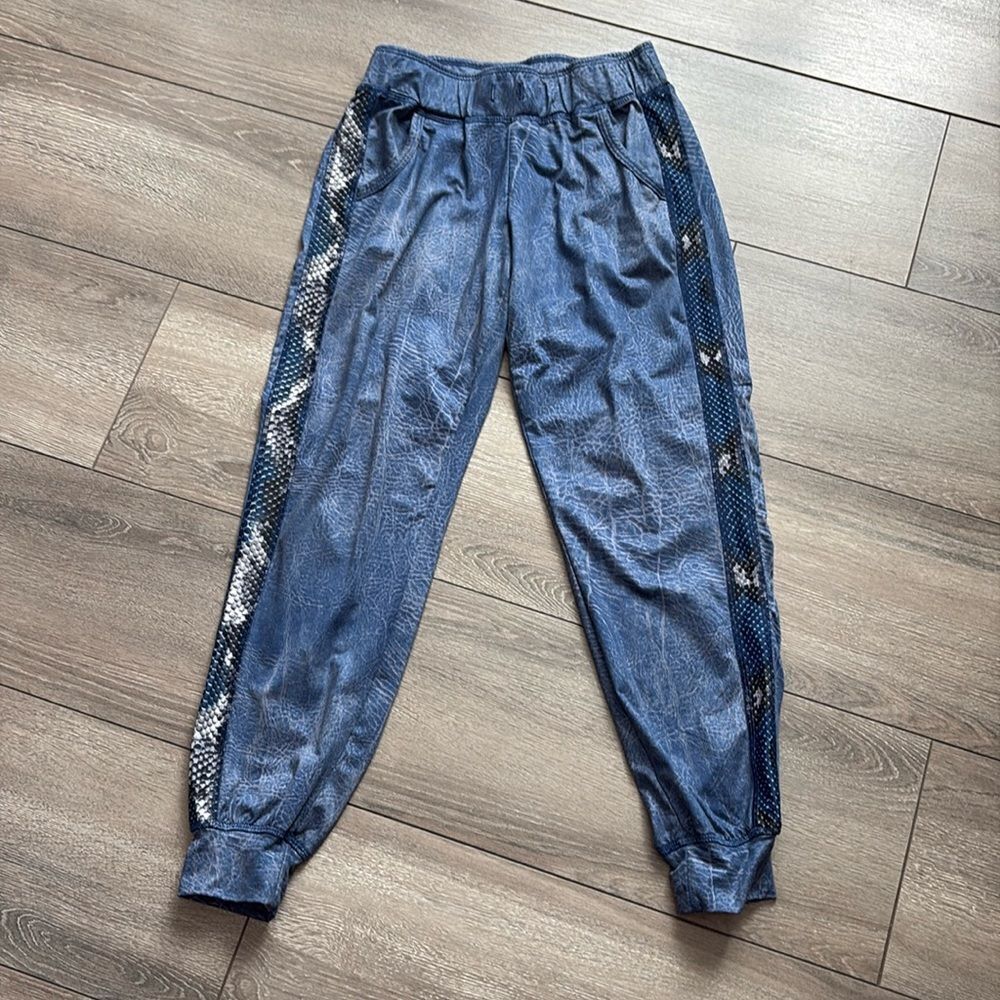 XS41 Prism sport light weight joggers